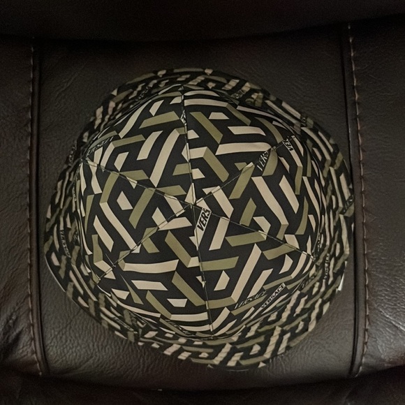 BLOWOUT SALE!!! Versace La Greca logo monogram unisex bucket hat FINAL Drop - Picture 4 of 6